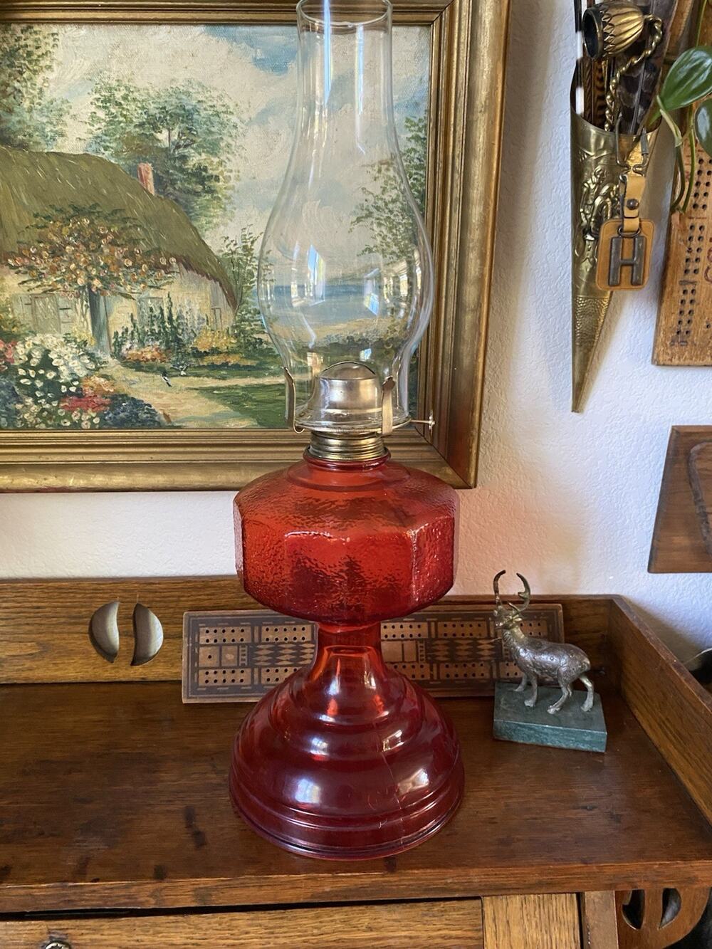 Vintage Red Glass Oil Lamp Eagle Burner Glass Oil Lamp With Hurricane Chimney